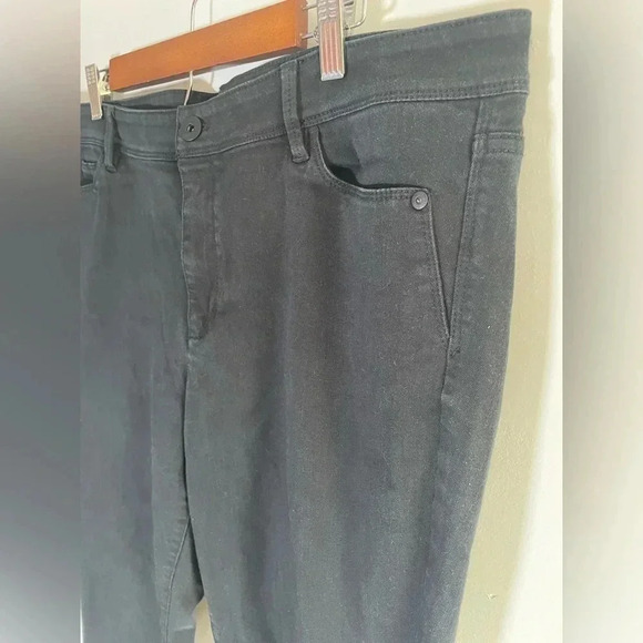 J. Jill Authentic Fit Slim Leg Jean Cropped Black Denim EUC Plus Size 18 0058 - Picture 2 of 10